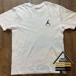 Nike Air Jordan T Shirt Mens White Jumpman Embroidered Logo Crew Neck SKU #221